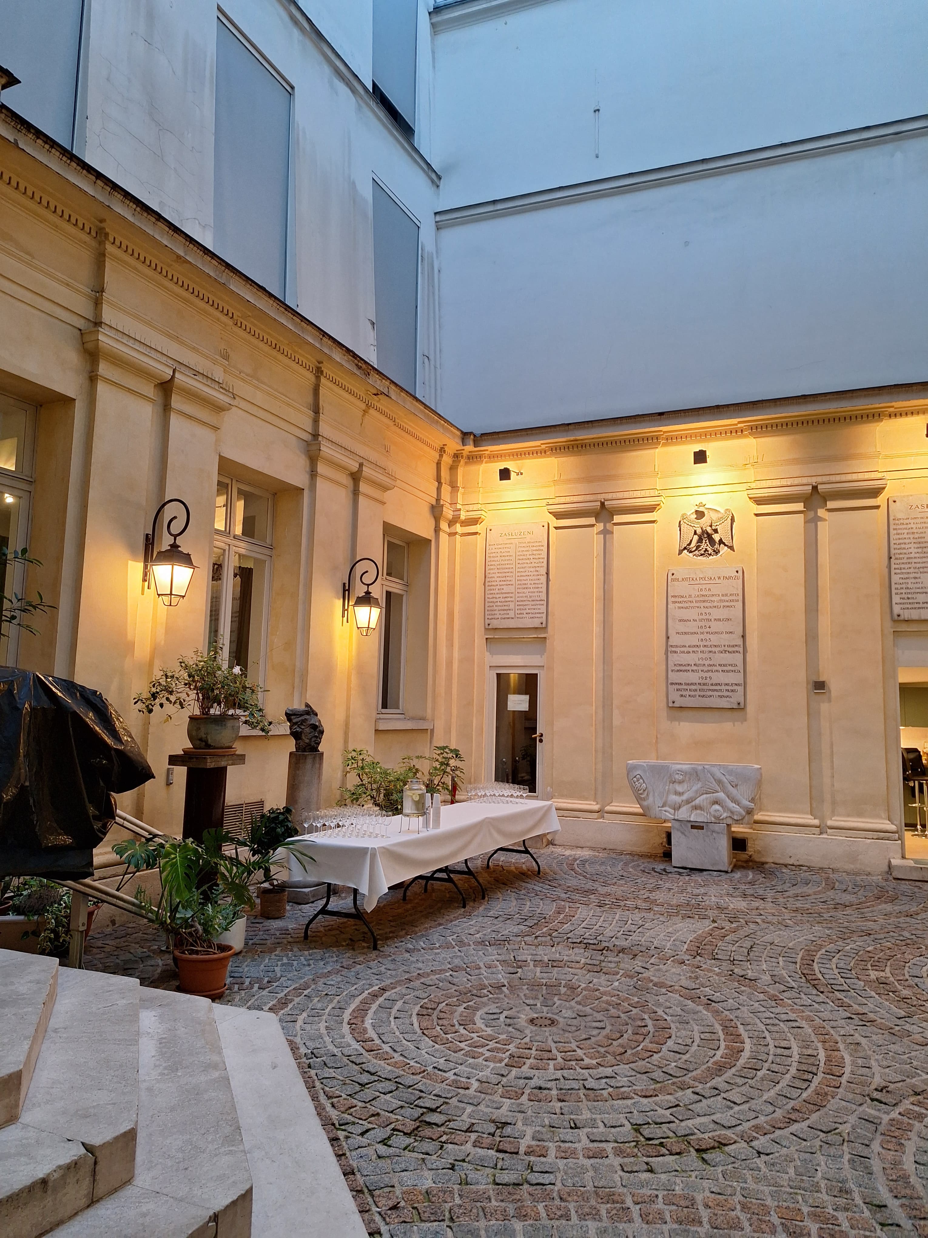 Bibliothèque polonaise à Paris